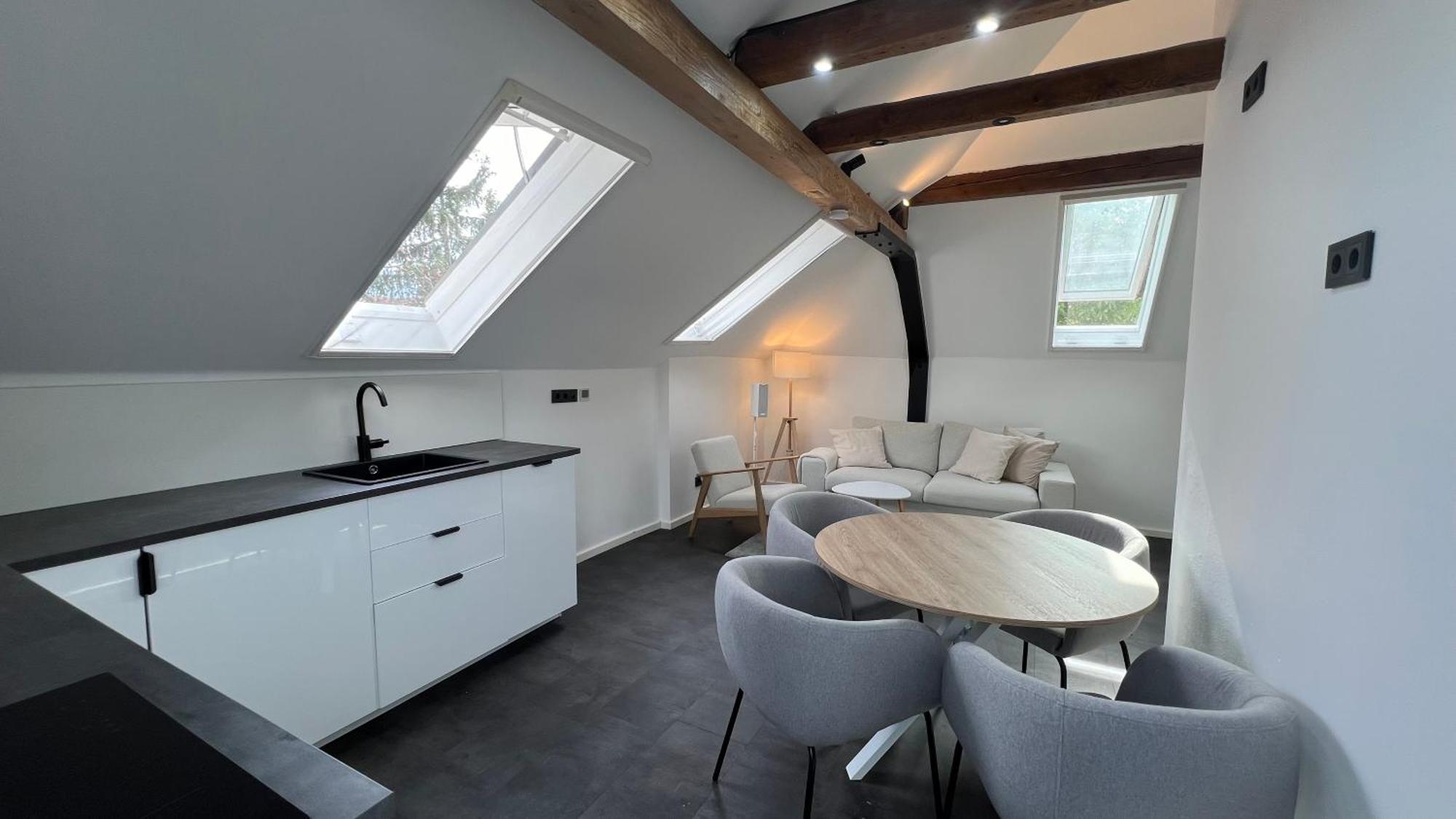 Ludwigshome - Zentrale Lage, Luxusbad, Workspace, Klima 루드빅스부르크 외부 사진